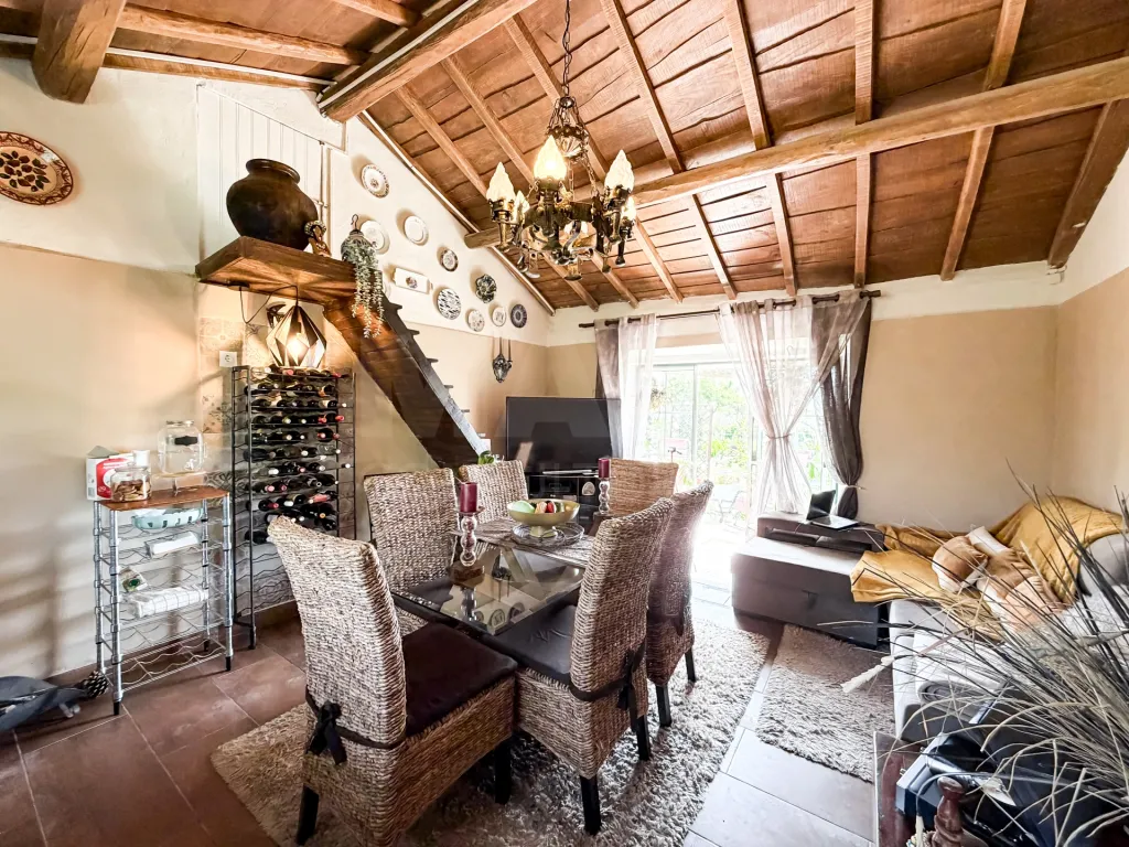 Moradia T2 na Cela com um excelente espaço exterior