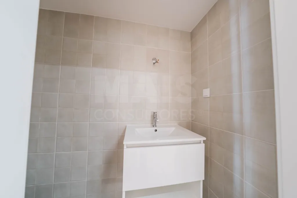 Moradia totalmente remodelada no coração de Peniche!