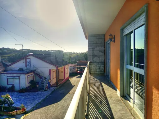 Moradia T3 Mobilada c/ 2 Wc´s e Logradouro