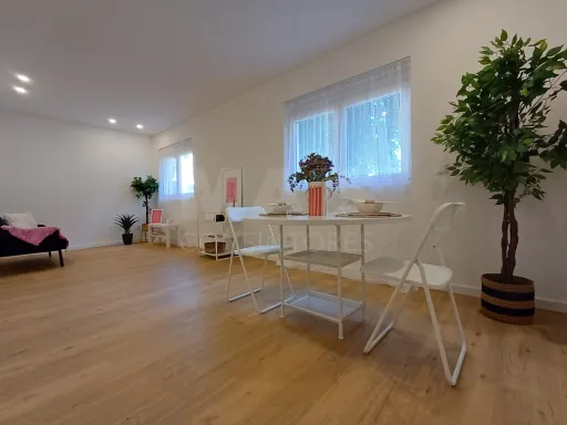 Unique Opportunity - Renovated T2 in Praça São João Batista