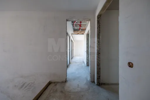 Moradia T3 (3 Suítes) com piscina e jardim - Salir do Porto