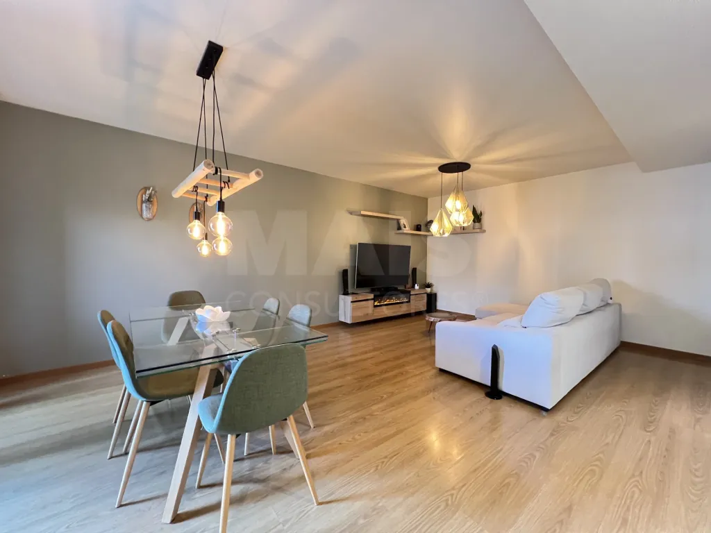 2-Bedroom Apartment with 3 Balconies and Parking - Montijo