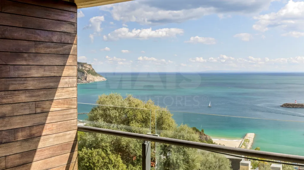 Apartamento T1 Novo -Sesimbra