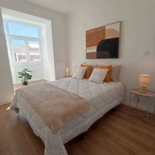 Apartamento T3 Lisboa Benfica com Varanda