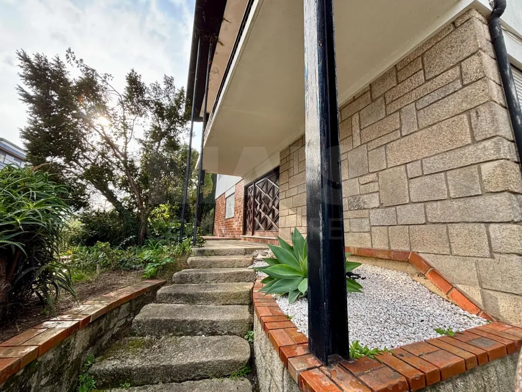 Lote urbano tipologia mista para predio