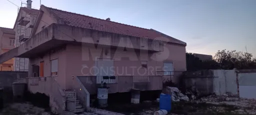 Moradia T3 em Caneças