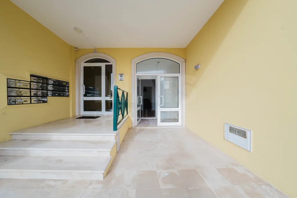 Loja de 214 m² com Potencial para Apartamento T4 ou Dois Apartamentos – Excelente Oportunidade de Investimento