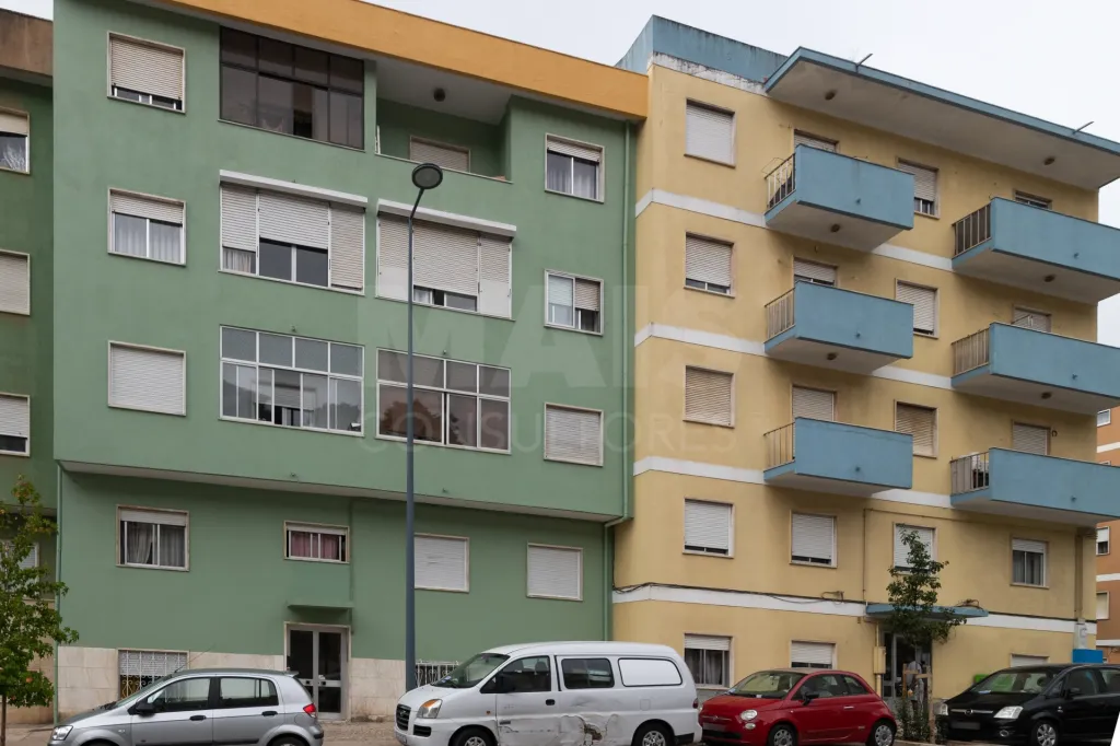 Used studio apartment with huge potential