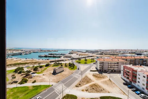 Vista Mar de Sonho | 160 m² 3-Bedroom Apartment with Garage in Peniche