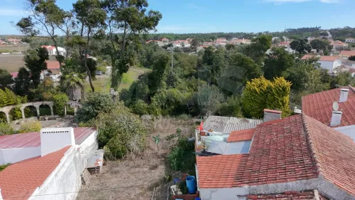 Terreno com Potencial de construção no  Nadadouro