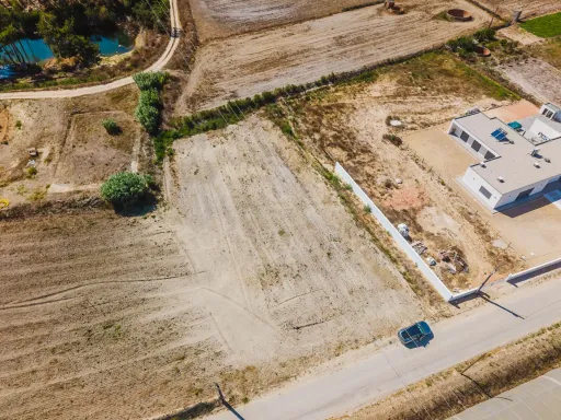 Terreno com viabilidade de construção