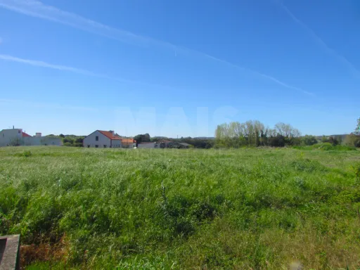 Terreno urbano com 459 m² com Projeto em Desenvolvimento