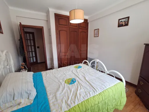 Moradia T3 Térrea com Garagem e Pátio no Nadadouro