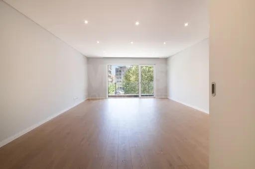 3-Bedroom Apartment in Quinta das Marianas