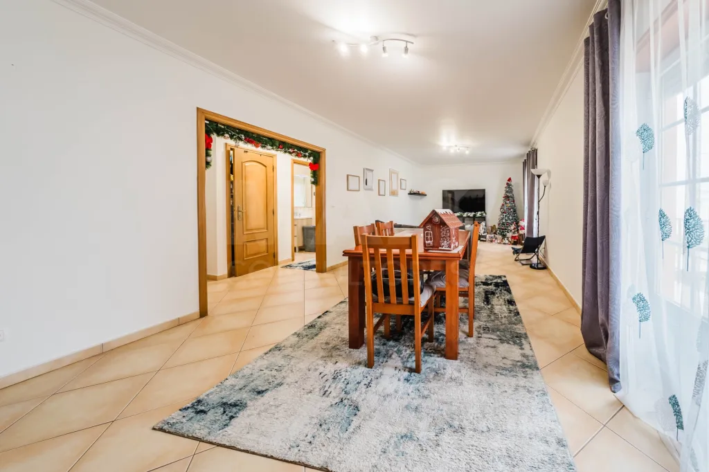 🏡 Apartamento T3 Duplex com Conforto de Moradia – Excelente Estado!