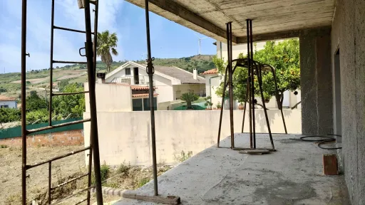 Moradia T4 c/ Suite, Jardim, Piscina & Parqueamento!