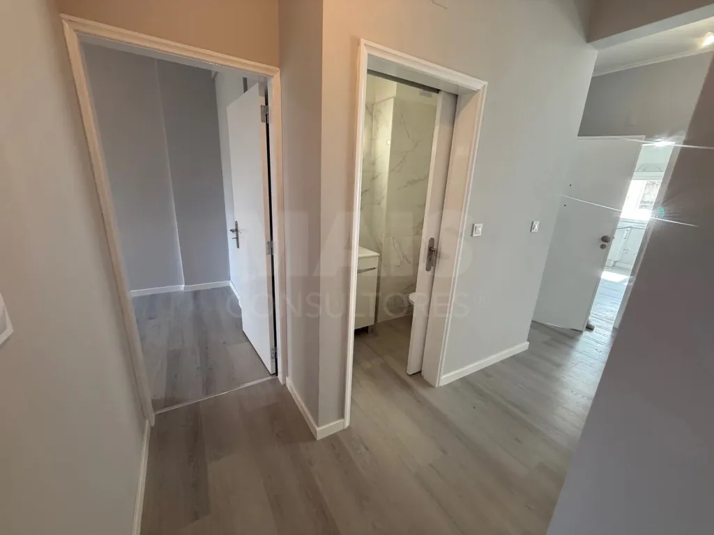 Apartamento T2 Oeiras Com Arrecadação