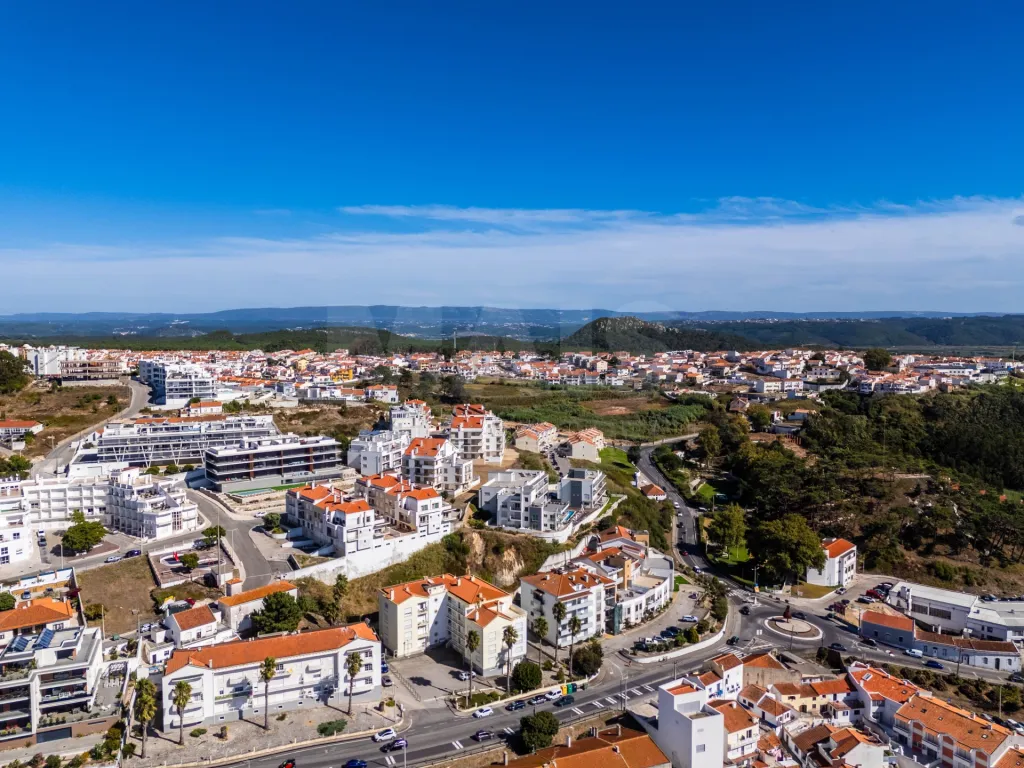 Apartamento T2 com 2 lugares de garagem