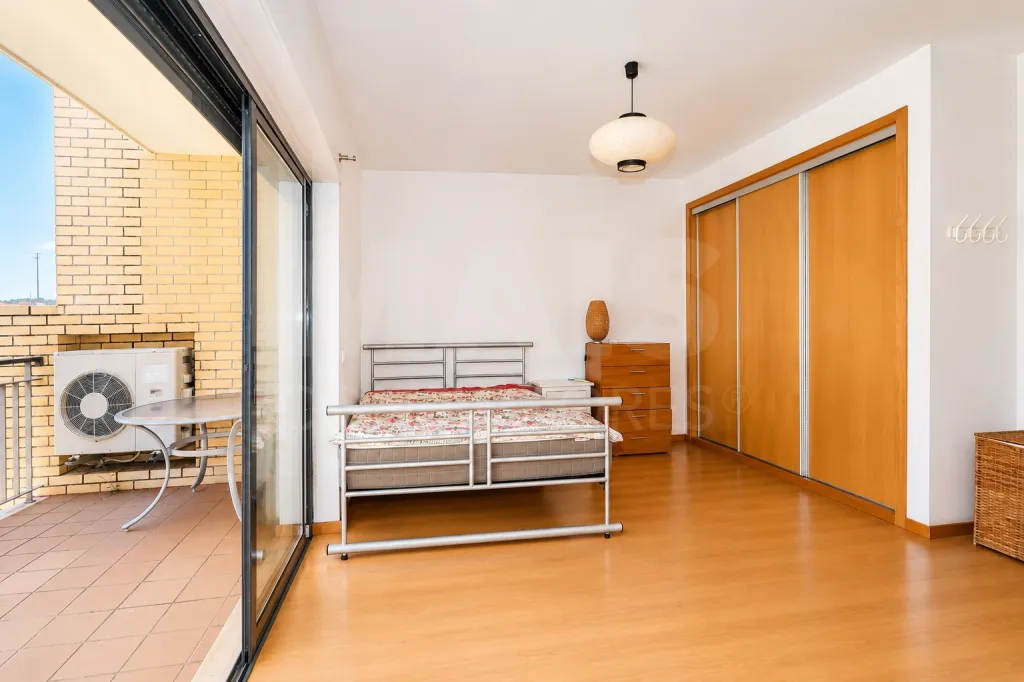 Magnifica moradia T3+2 localizada num condomínio privado, em Boliqueime.
