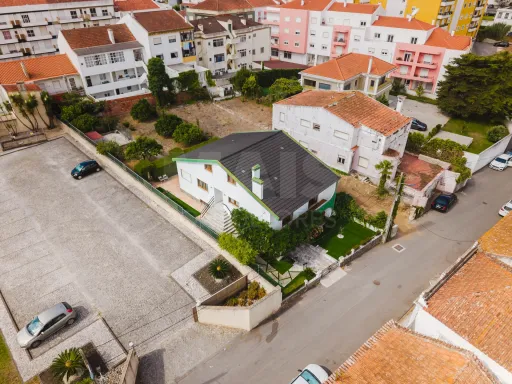 Moradia Isolada T7 no Bombarral | Espaço, Tranquilidade e Proximidade do Centro 🏡