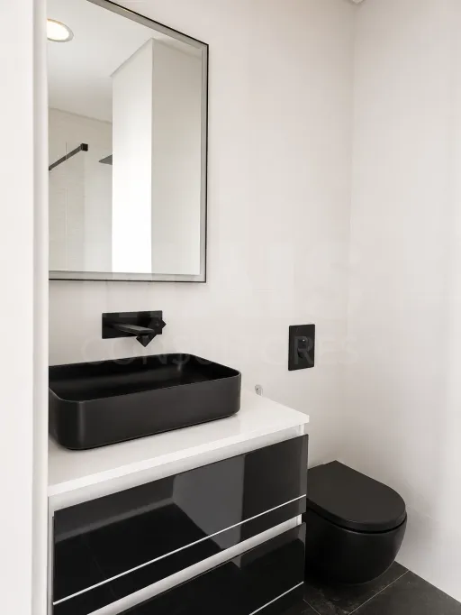Fully Renovated 1-Bedroom Apartment, Brand New | Fully Equipped Kitchen | Air Conditioning | Agualva