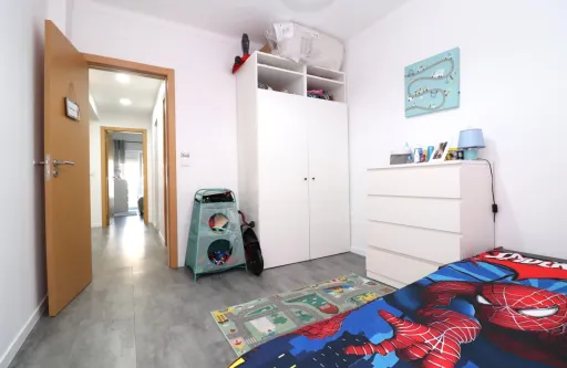 Fully Renovated 3-Bedroom Apartment on the 3rd Floor in Samora Correia