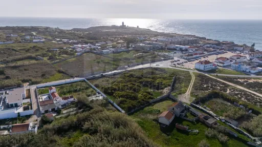 Terreno 6.000m2 com vista mar em Peniche