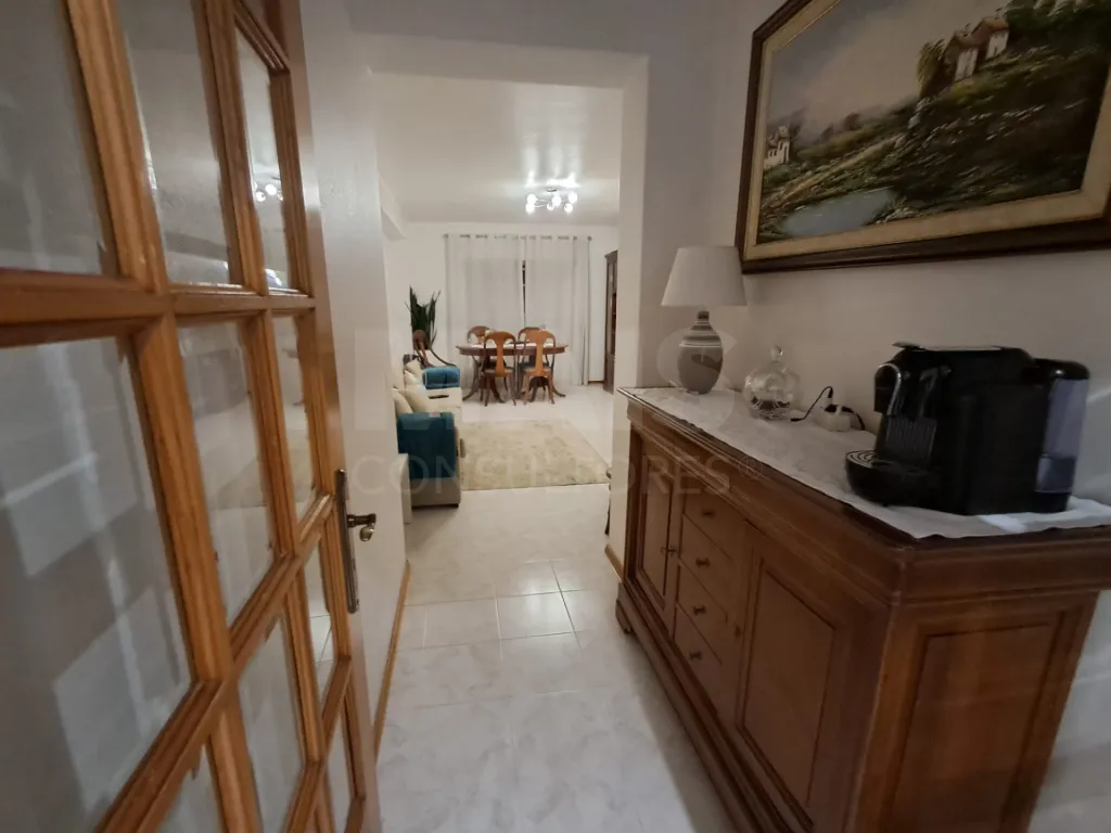 Partially Renovated 2-Bedroom Apartment in Turquel with Garage and Elevator