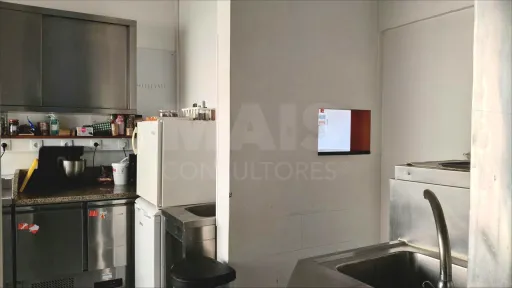 Trespasse | Rest. / Café em Pleno Funcionamento (Centro - Lourinhã)