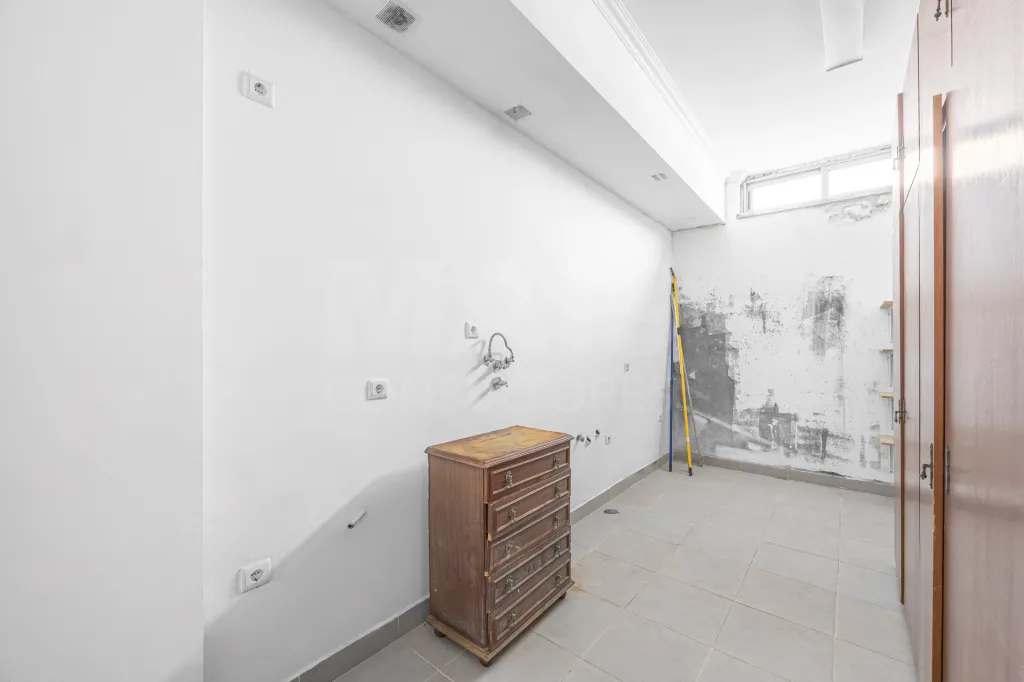 Atelier com 70m2 | Quinta do Barnabé, Alenquer