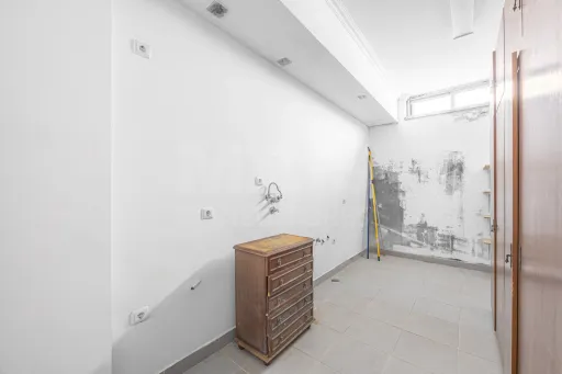 Atelier com 70m2 | Quinta do Barnabé, Alenquer