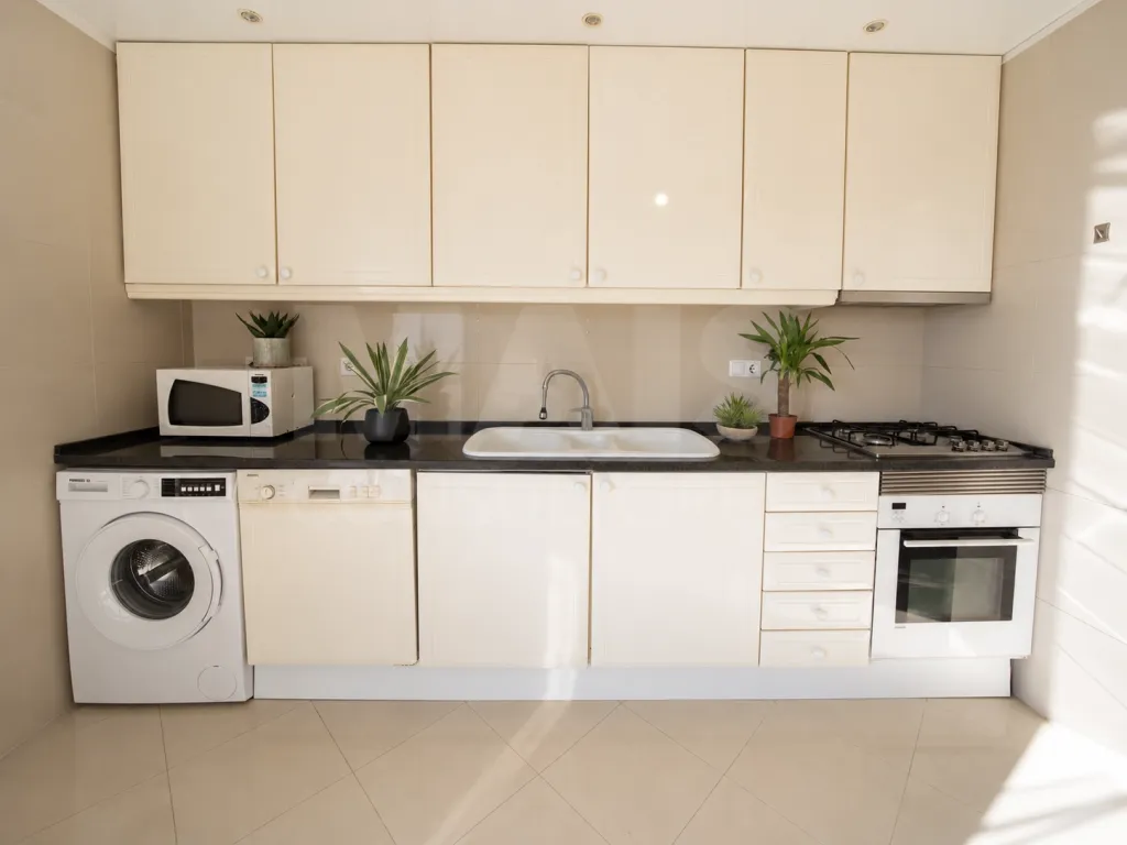 T2+1 em Condomínio Privado | 167 m² | 2 Lugares de Garagem | Jardim do Torel