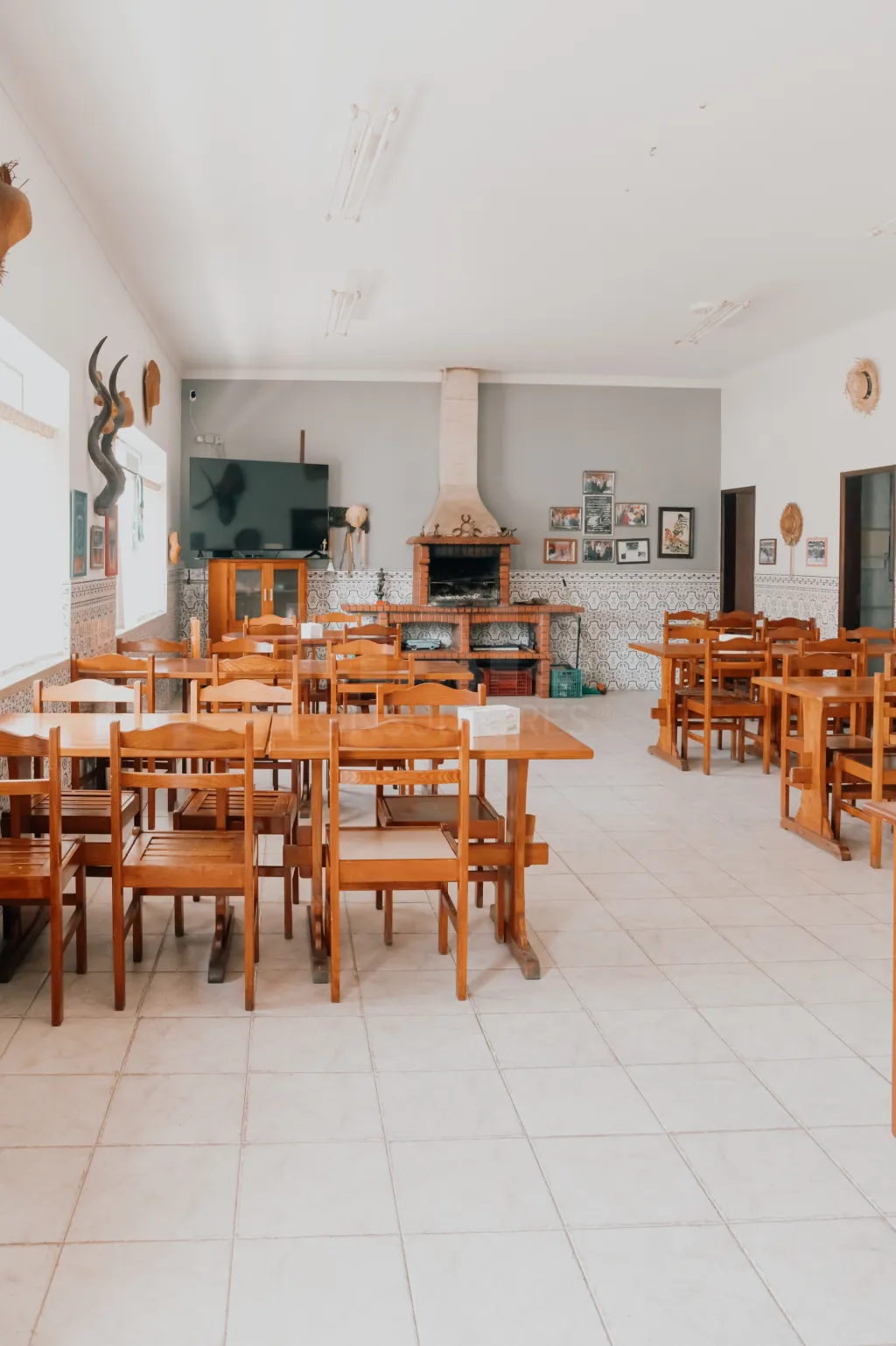 ☕ Café Totalmente Equipado em Funcionamento