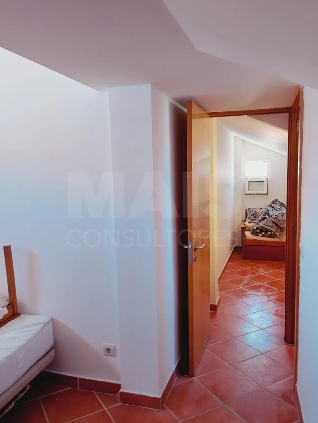 Predio com 4 +1 apartamentos e licença AL - Albufeira centro - Praia do Peneco
