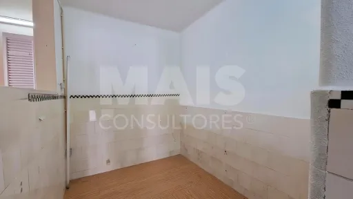 Prédio no Centro Histórico de Peniche com Elevado Potencial de Investimento e Rentabilidade