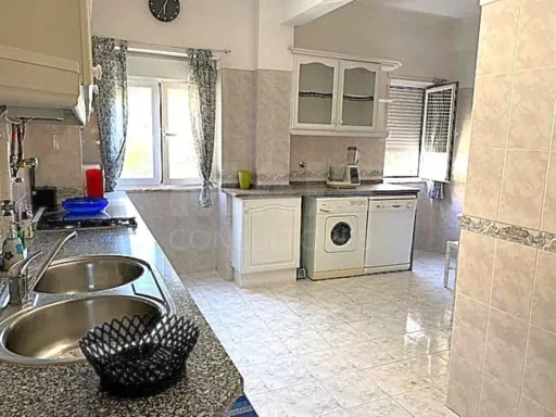 Apartamento T3 (originalmente T4) com 115 m² na Venteira – Amadora