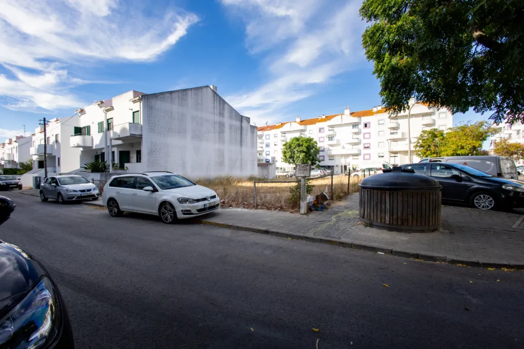 🏡 Lote para Construção de Moradia| Montijo