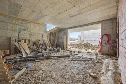Moradia T4 com piscina em lote de 759m2 em Amoreira Óbidos