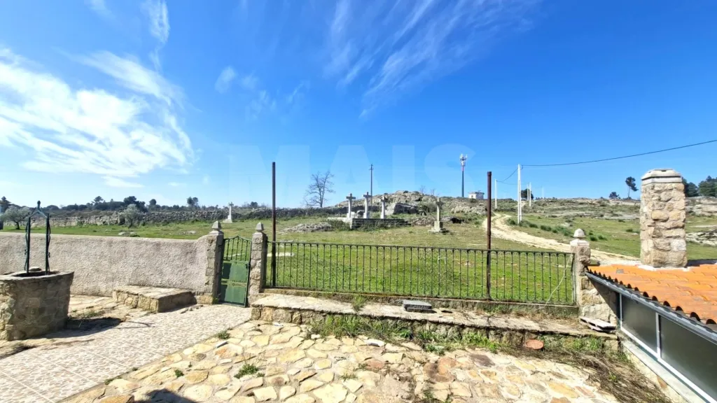 Moradia térrea T3 com Garagem e Logradouro em Malpartida - Almeida