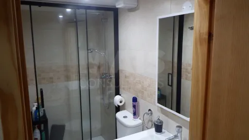 Apartamento T1 em Mezanino – Praia da Areia Branca, Lourinhã