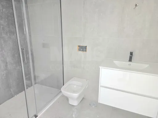 Apartamento T3 | 3º Andar | Vila Pouquet – Caldas da Rainha