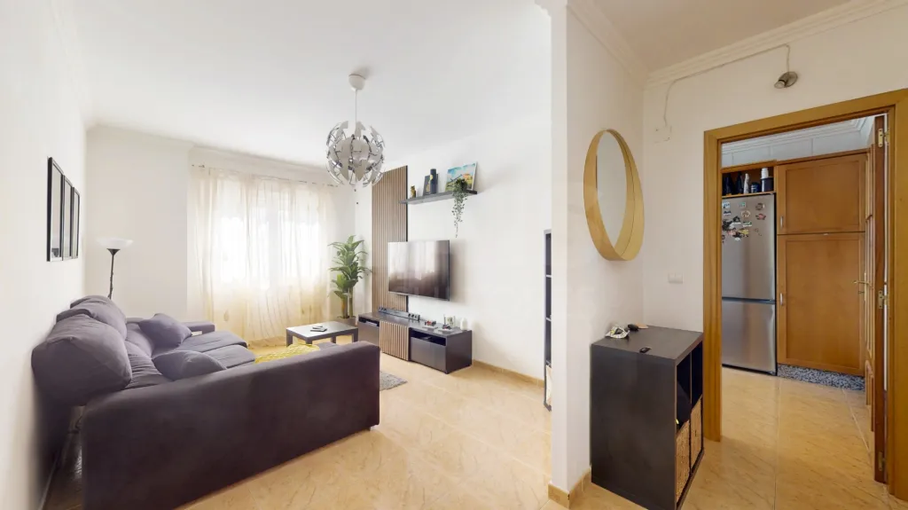 Apartamento T2 com parqueamento no Carregado