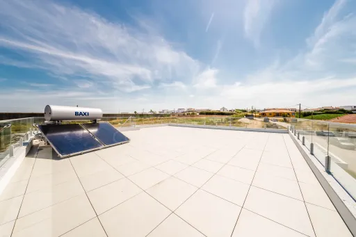 ROOFTOP PRIVATIVO com vista sobre o Atlântico | Moradia T3 com Piscina | COSTA DE PRATA