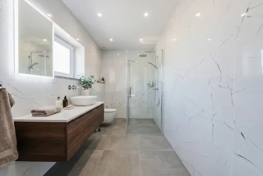 New 3 bedroom house