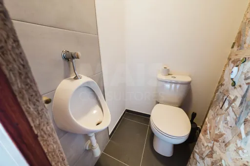 Propriedade com 7240m2 | Duas habitações | Piscina | Garagem | Anexos | Carvalhal, Bombarral