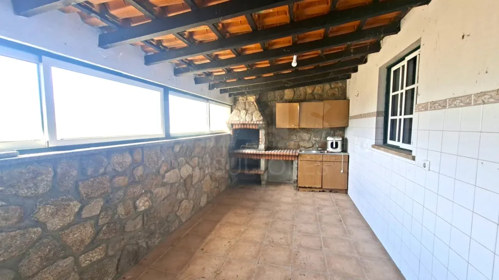 Moradia térrea T3 com Garagem e Logradouro em Malpartida - Almeida