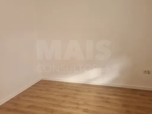 Prédio em propriedade total de r/c e 1º andar, susc. de utilização independente, em  ALFERRAREDE | ABRANTES