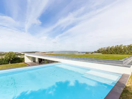 Moradia T4 térrea em Resort exclusivo