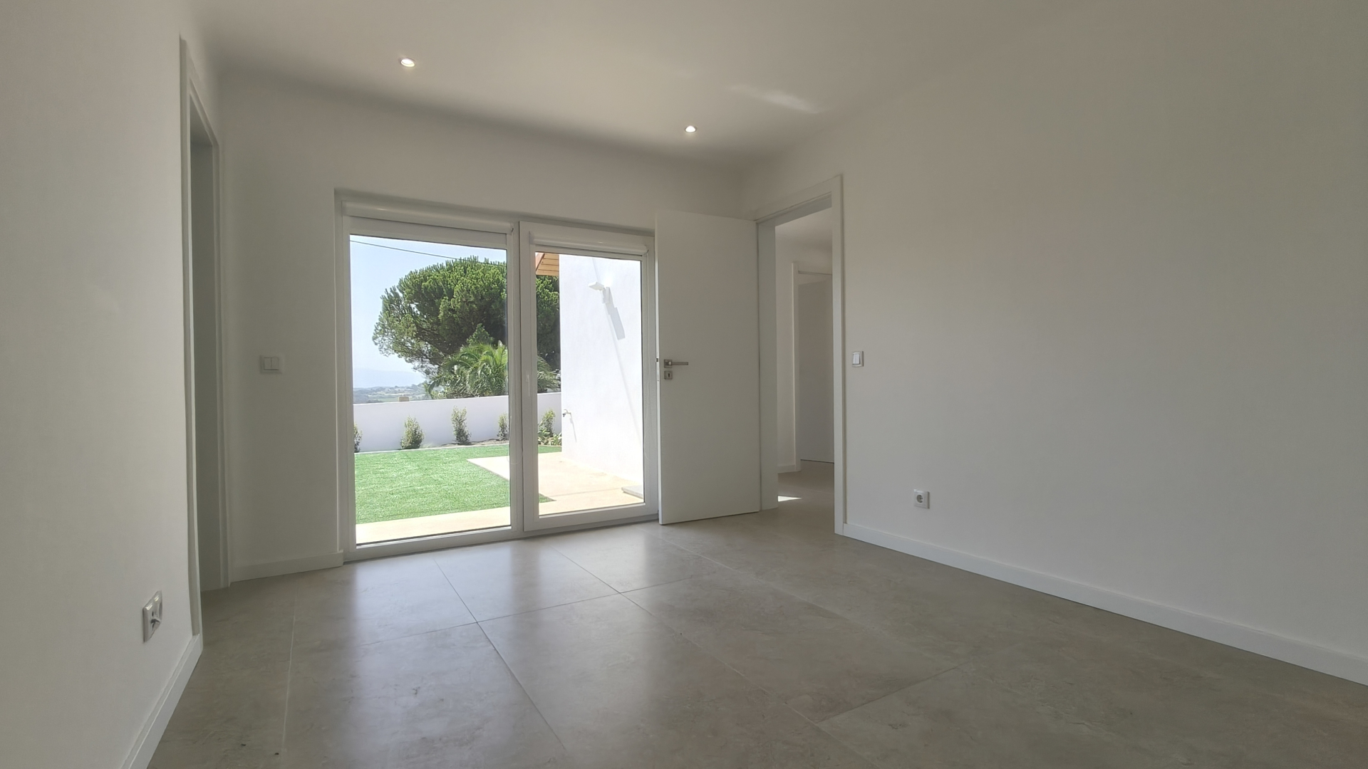 Single-Story 2-Bedroom + 1 House with Pool, Outbuilding, and 3,476 m² Lot | Comfort, Privacy, and Quality of Life