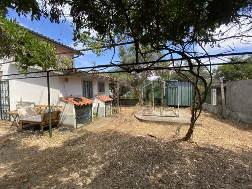 Moradia T2 com terreno de 1500 m2 no Sarzedo, Arganil